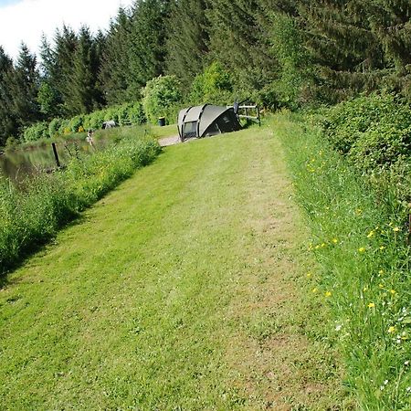 Spruce Lake Sauviat-sur-Vige Экстерьер фото